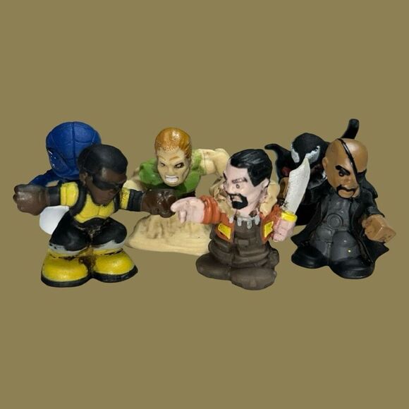 Lot of 23 Marvel Ultimate Spider-Man Fighter Pods Series 1 Action Figures - Picture 3 of 6